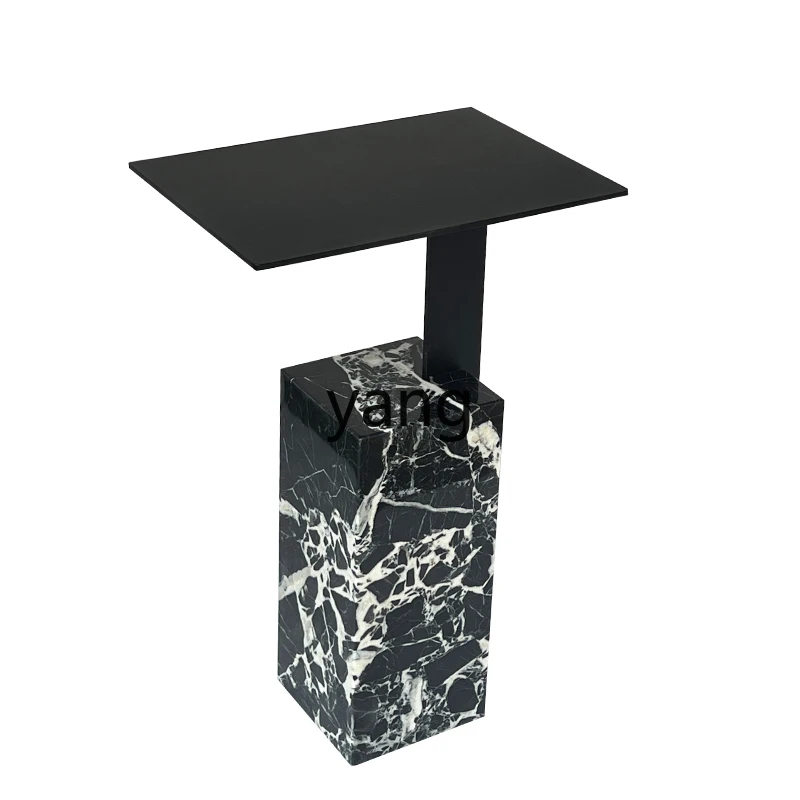 Stolik boczny do sofy LMM, designerski stolik do salonu w willi, mały stolik kawowy, stolik pomocniczy