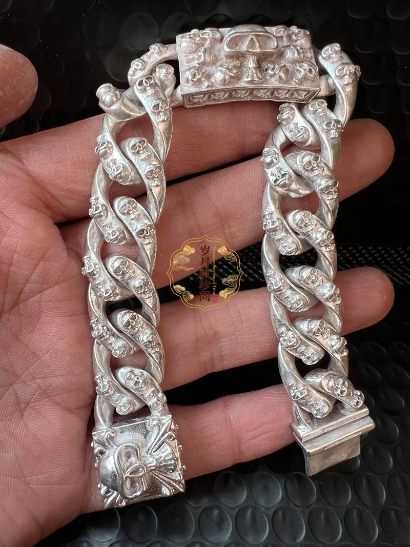

2026 Hot Vintage Tibetan Silver Skull Bracelet, Hip-Hop Trendy Jewelry for Men & Women, Perfect Fashion Gift