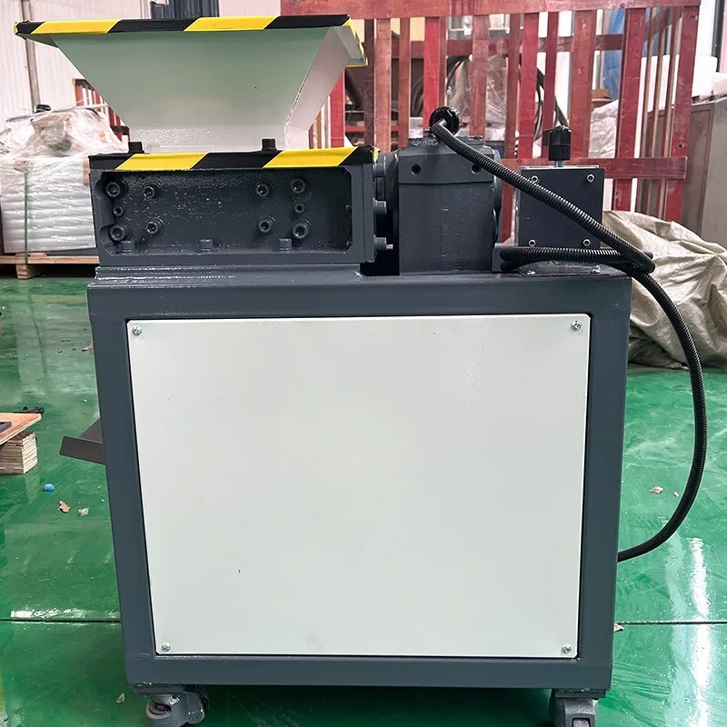 كسارة قوية صغيرة مزدوجة المحور متعددة الوظائف لأغطية الزجاجات والبلاستيك والورق المقوى والإطارات والخشب وتقطيع القماش #4