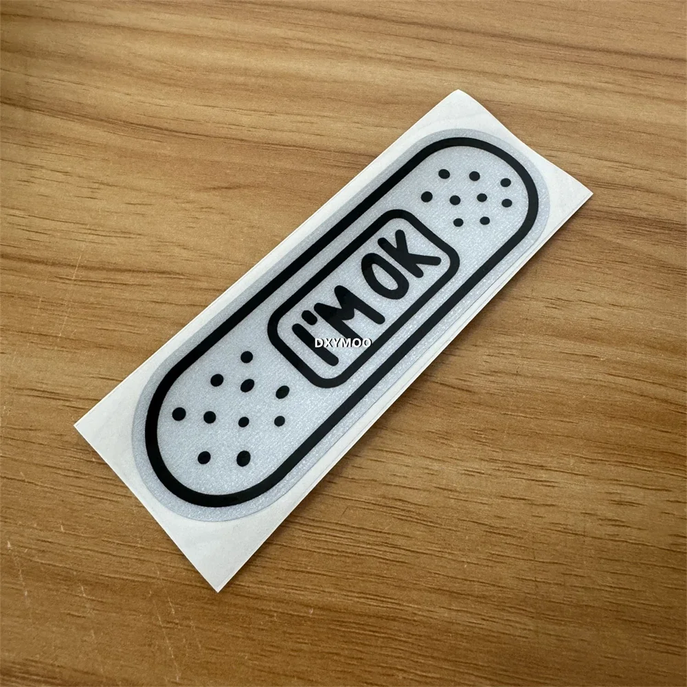 Image of 1SET I'm OK Band Aid Vinyl-Aufkleber, wasserfester Kratzschutz-Aufkleber für Motorradhelm und Laptop-Dekoration