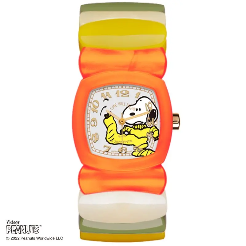 

Peanuts 2023 Japan Snoopy Co-Branded Collaborative Watch Cartoon Kawaii Anime Toys for Children Doll for Kid Baby Birthday Gifts