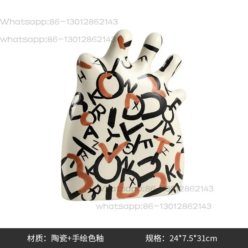 Nordic Modern Creative Hand Painted Letter Palm Ornament Model Room Living Room