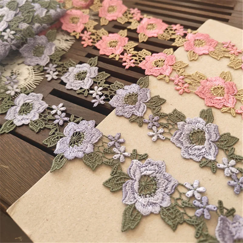 

15Yards 4.5cm Wide Shiny Purple Or Pink Flower Venise Diy Venice Lace Clothing Accessories Of Various Garment,Bra.Underwear
