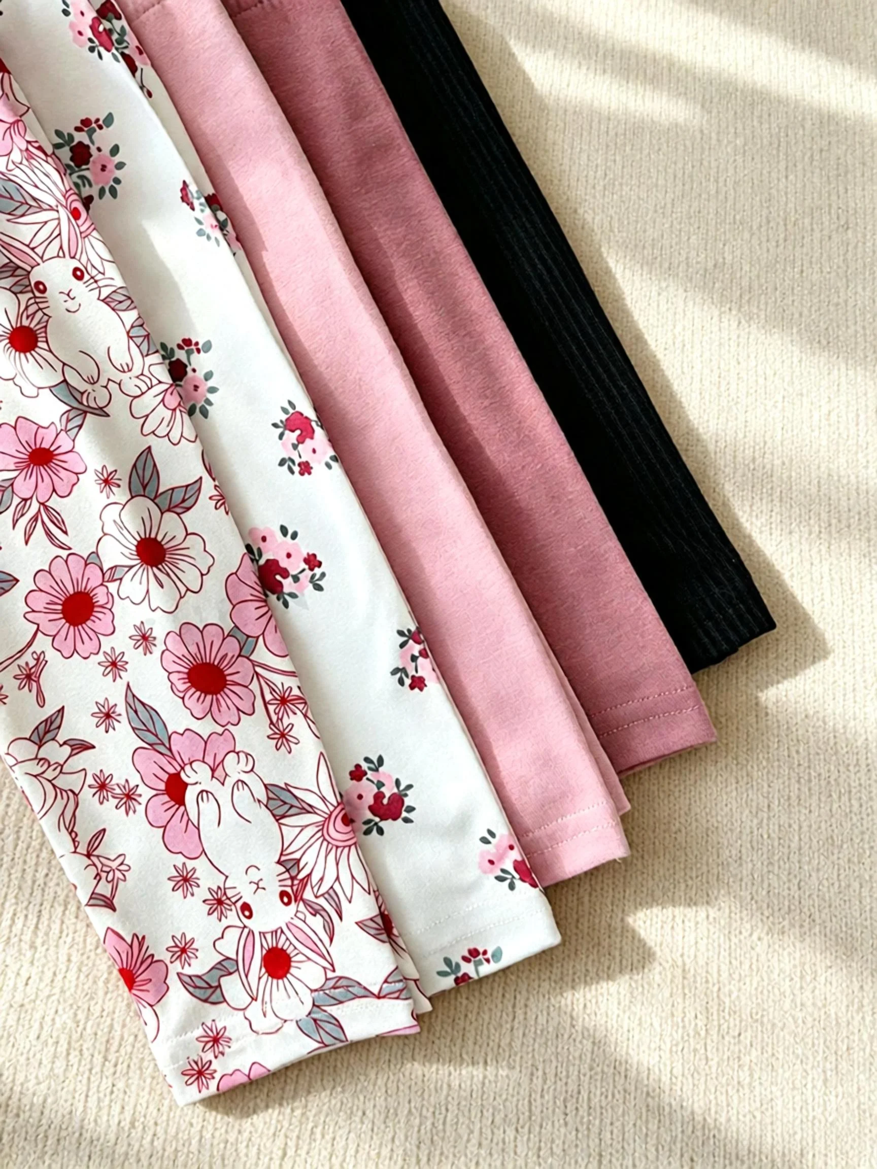 5-teiliges Leggings-Set für Babymädchen, einfarbig und mit Blumenmuster, weicher, elastischer Bund, Hosen für Kleinkinder, ideal für den täglichen Gebrauch im Frühling und Herbst. – Detail 5
