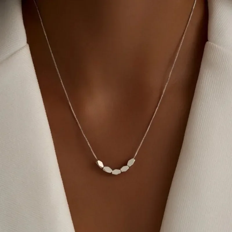 New Fashion Vintage Minimalist Irregular Polyhedral Beads Pendant Necklace for Women Collarbone Chain Jewelry Accessory Gift
