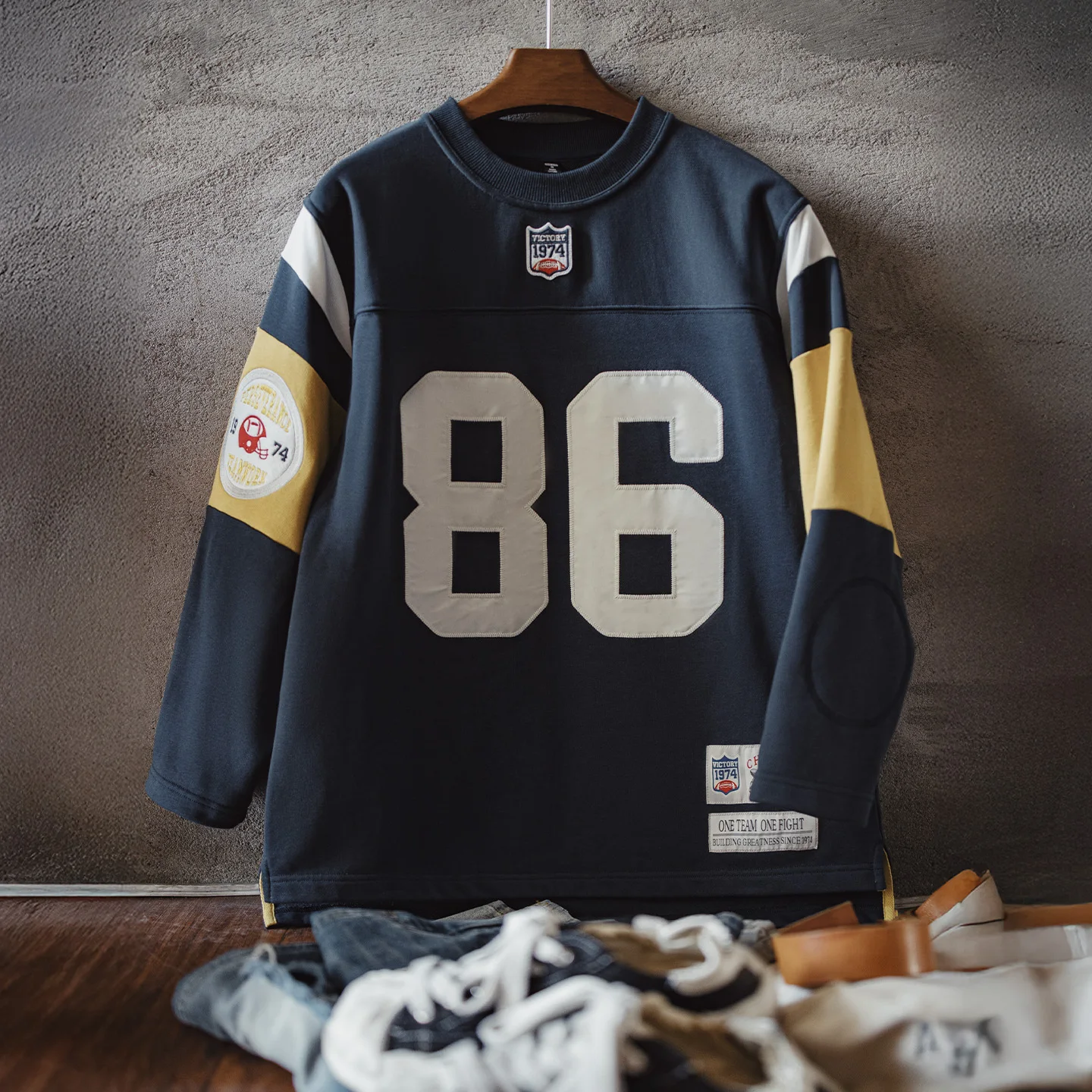 Women’s Retro Embroidered Rugby Pullover Sweatshirt - Mid-Length Cozy Fit