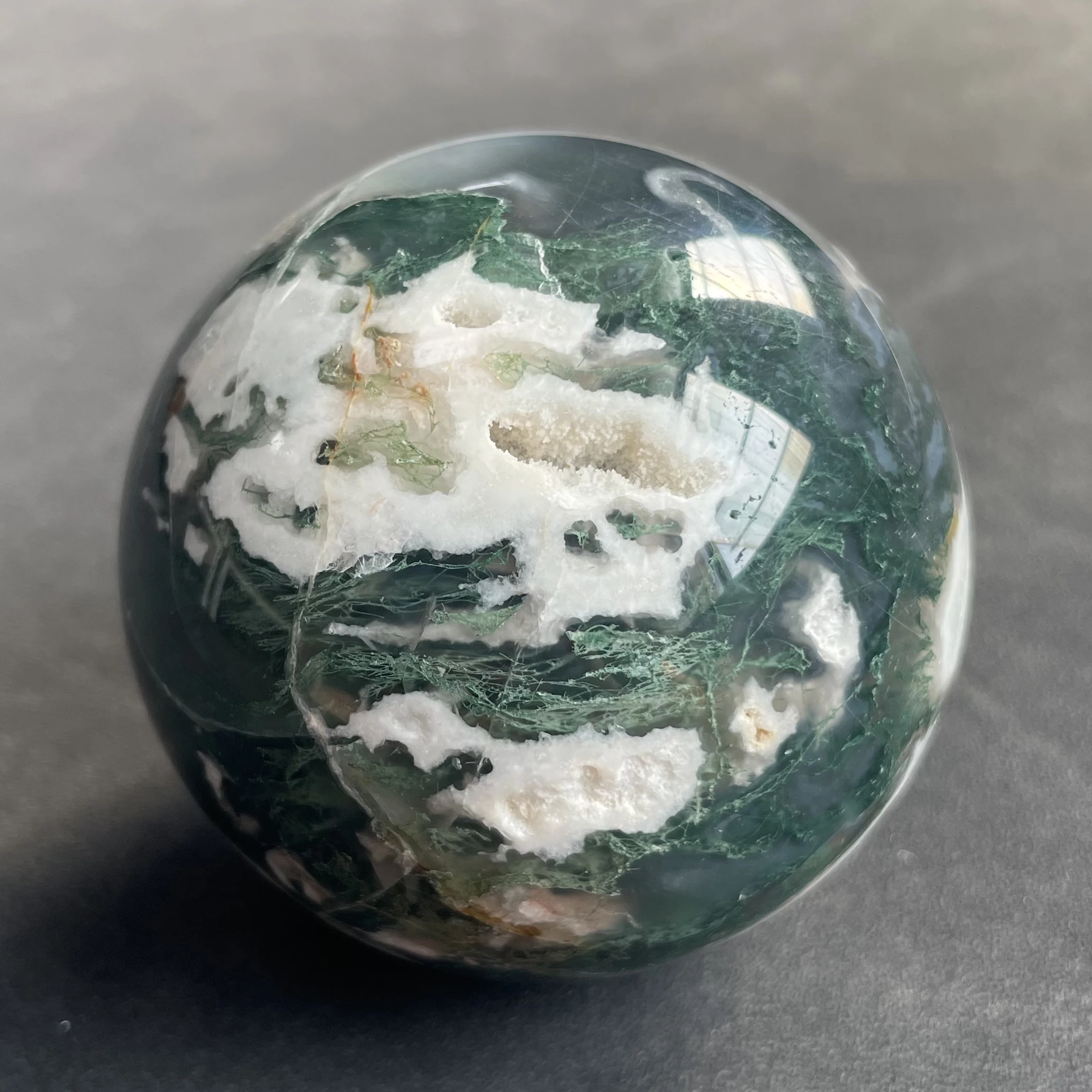 

373g Natural Crystal Ball Moss Agate Sphere Rock Decoration Rough Polished Quartz Stone Healing Y816