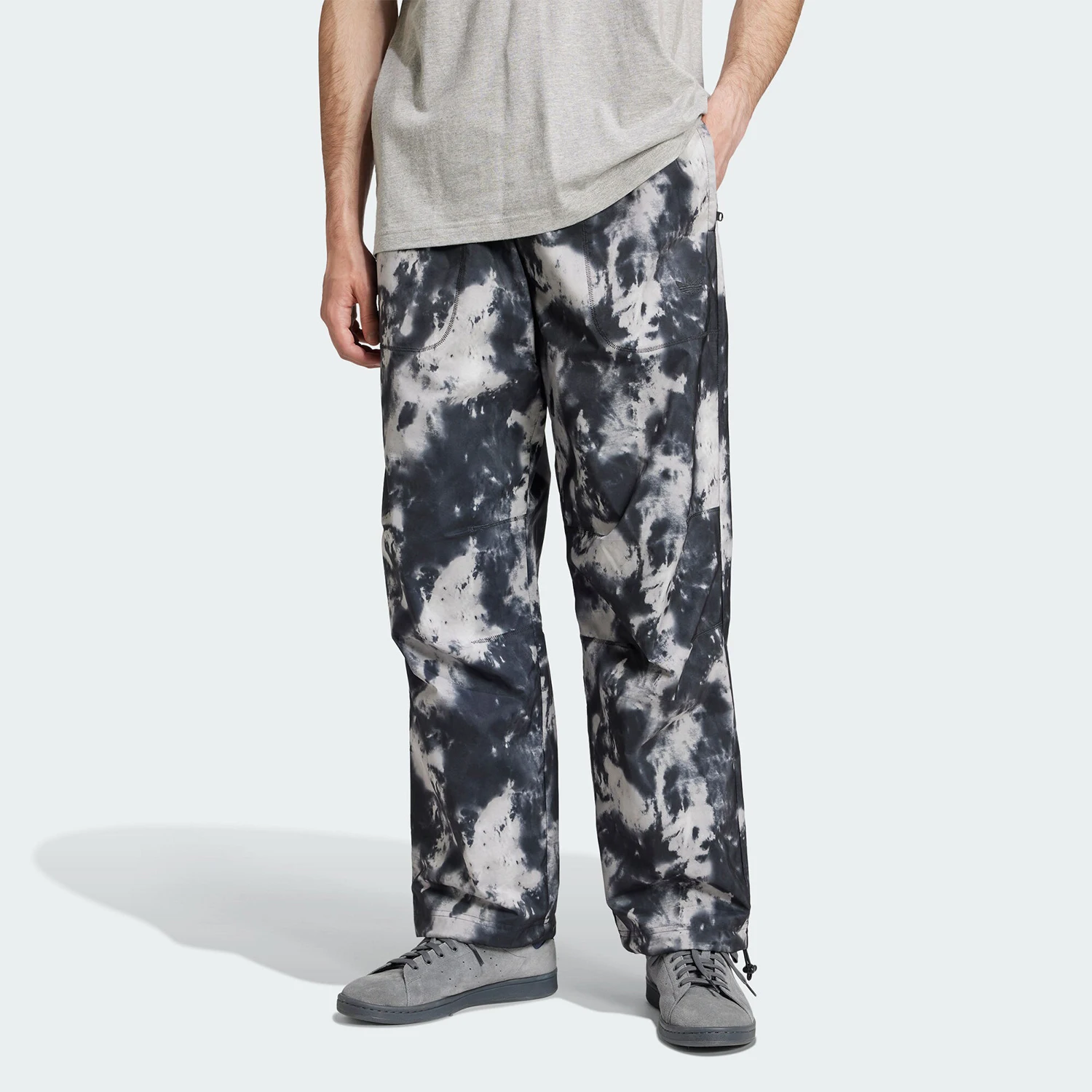 

Adidas genuine Trefoil Men's Print Casual Woven Fashion Pants IZ4853