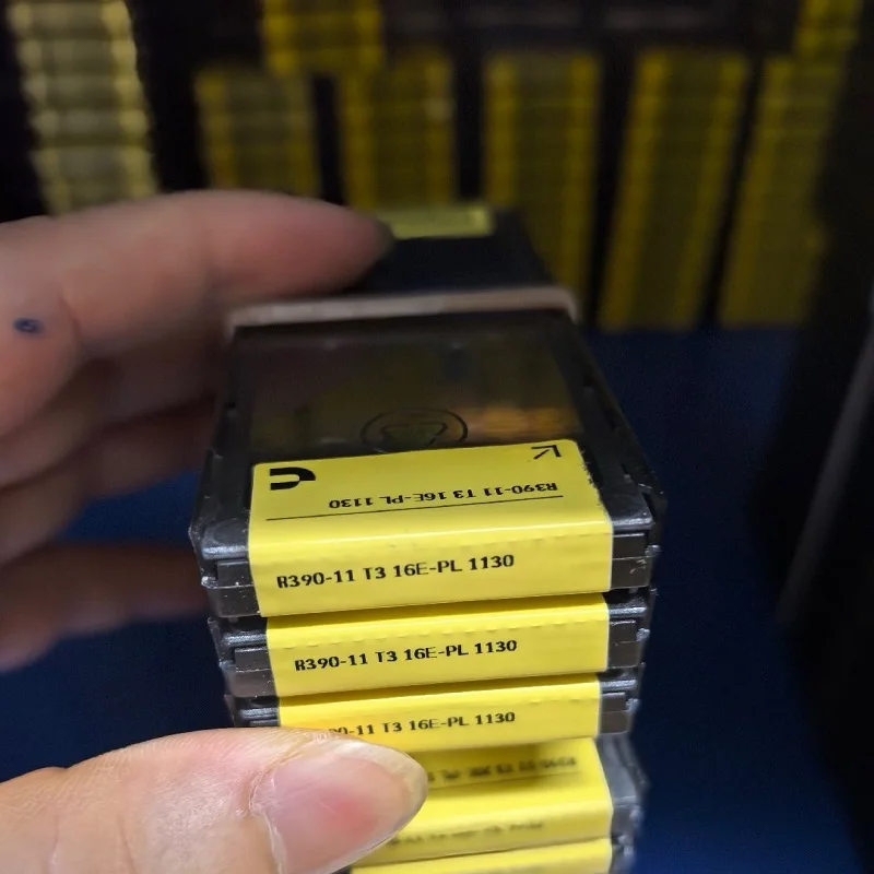 

Hard alloy cutting blades R390-11T316E-PL 1130