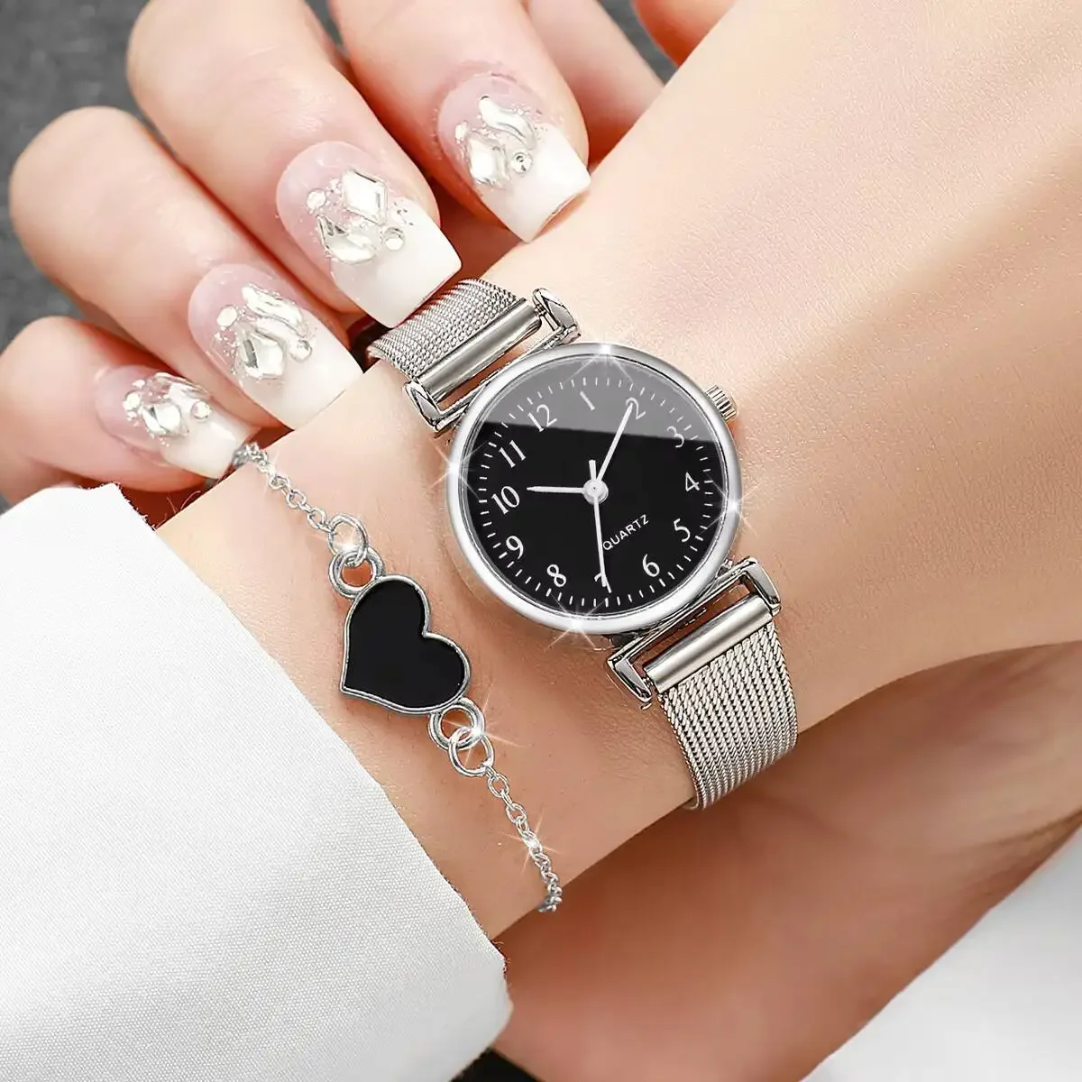 2/4PCS Fashion Women Watches Casual Arabic Dial Mesh Band Quartz Watch Bracelet Set Ladies Clock（Without Box）