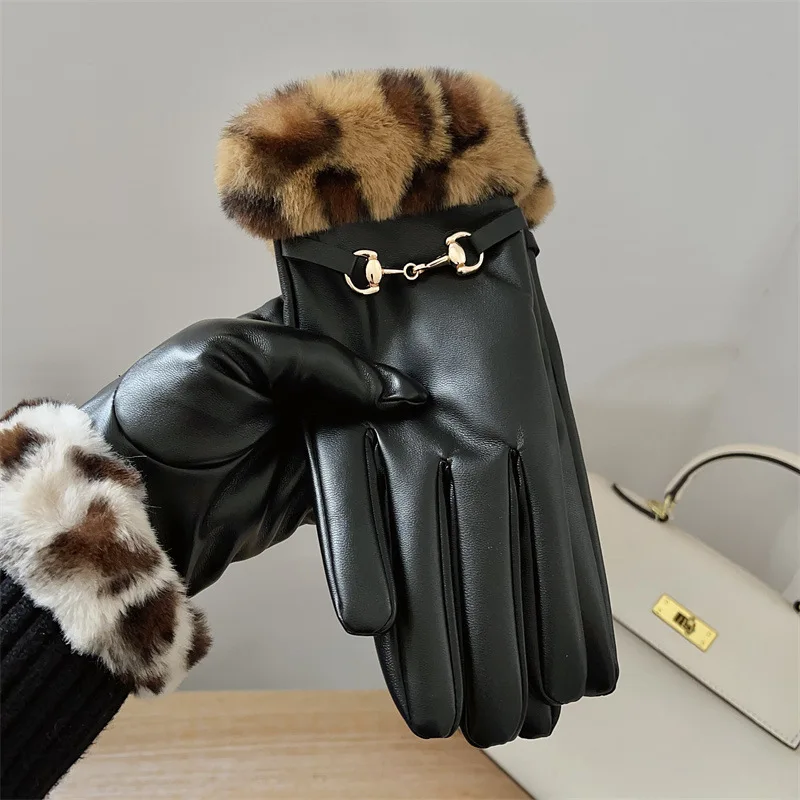 Luxury Women's PU Leather Gloves Winter Warm Chain Gloves for Outdoor Cycling Fashion Leopard Faux Fur Trim Cuff Thermal Lining