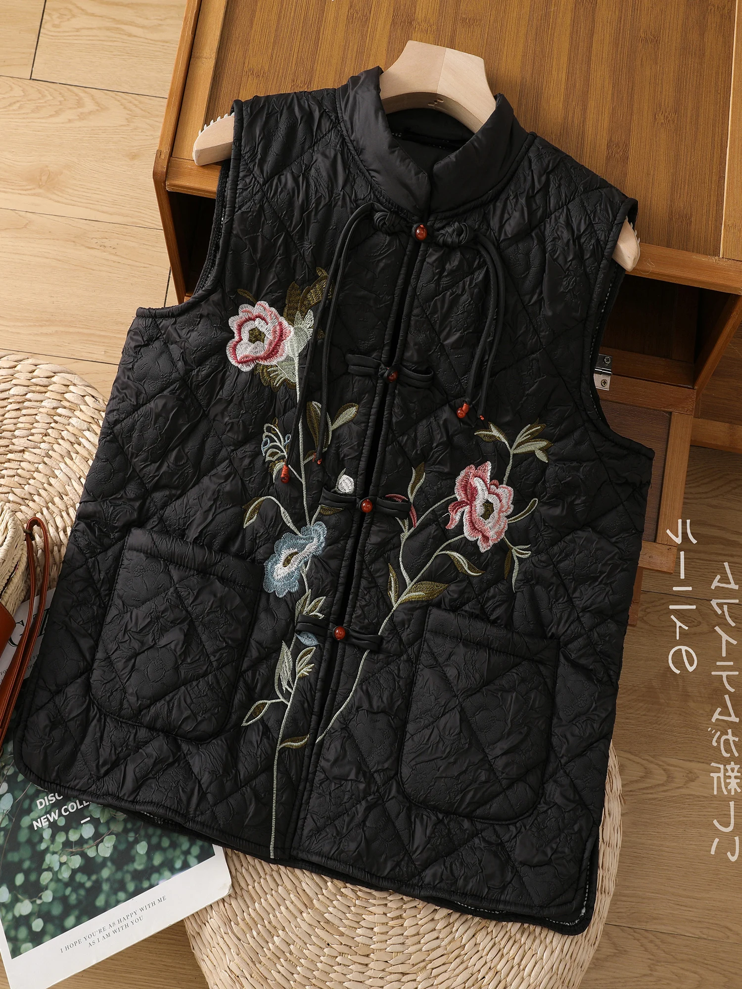 New Chinese Sle Women's Vest Large Size Cotton Embroidered Stand Collar Faion Slimming Autumn Winter New Arrival