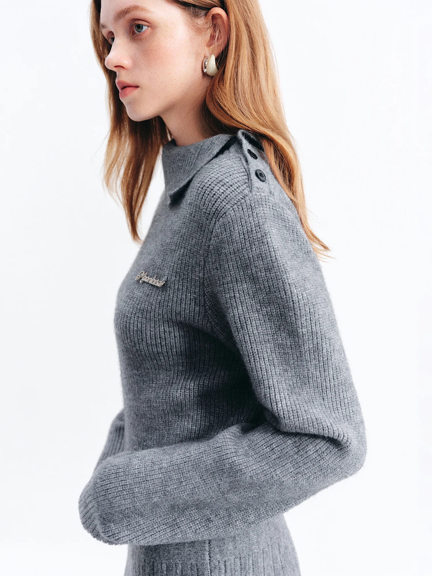 Fsle vestido cinza de malha doce estilo balé para mulheres 2025 inverno novo ombro oblíquo lapela plissado mini vestidos linha a