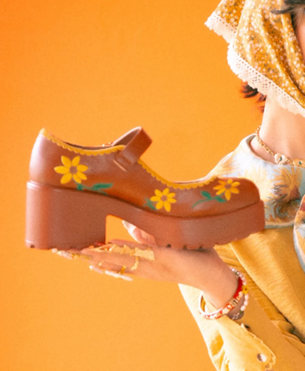 Retro Brown Round-Toe Platform Mary Jane Yellow Sunflower Embroidery Design Block Heel Casual Cottagecore Style for Everyday