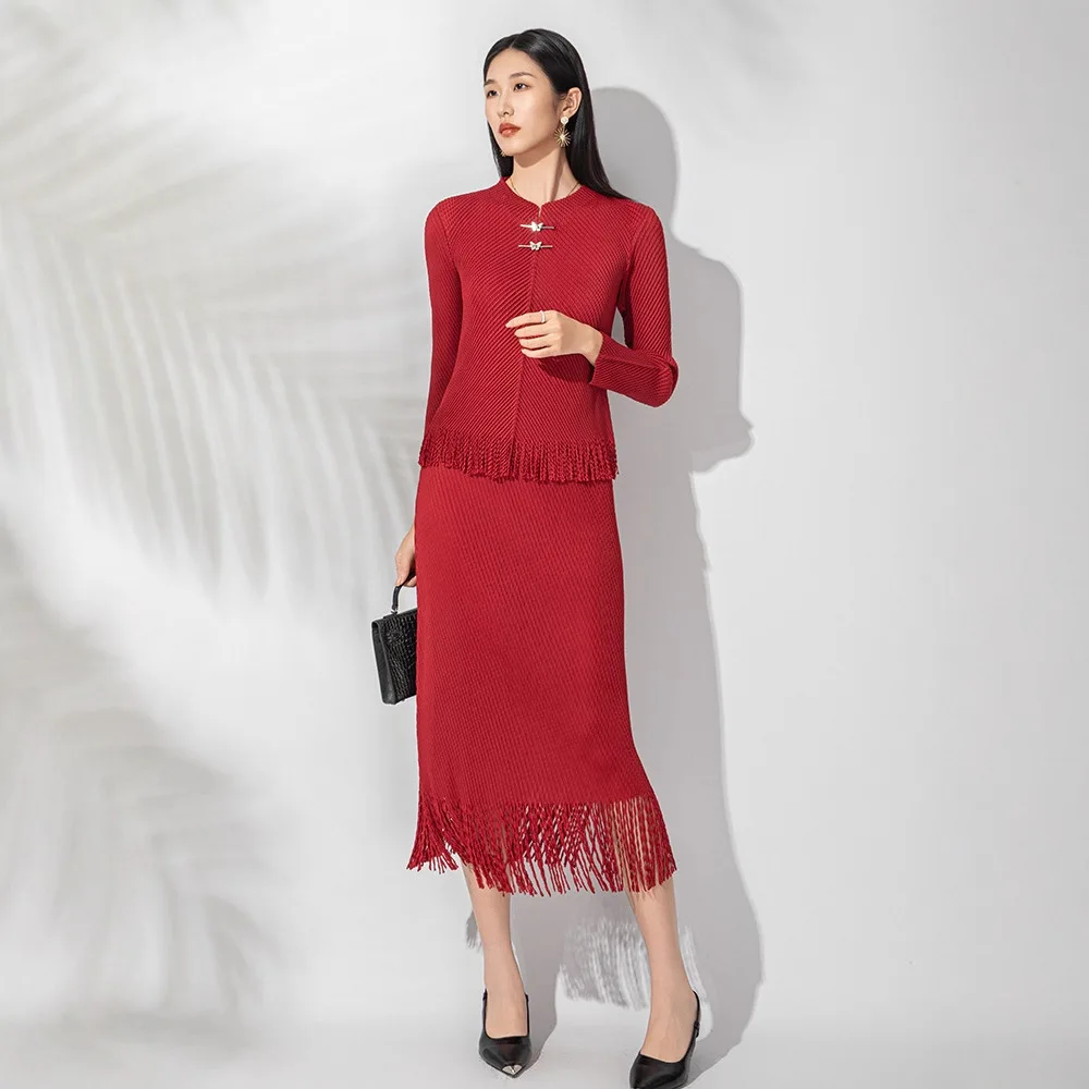 

Miyake Pleated 2025 New Simple Long-sleeved Large Size Loose Women's Fashion Two-piece Elastic Waist Fringe Half Skirt Suit