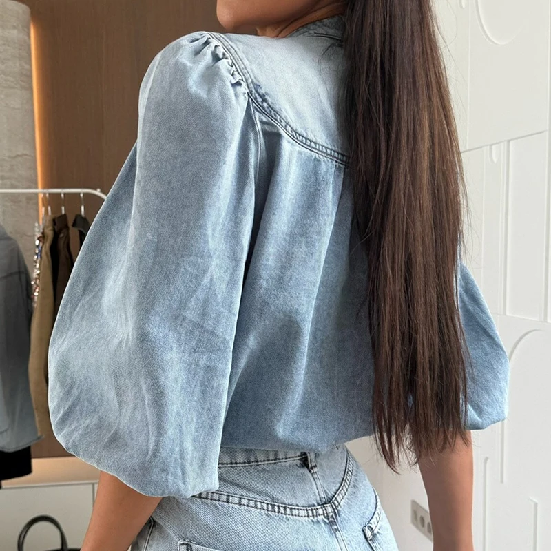 

Elegant V-neck Loose Women's Denim Blouse Fashion Simple Commute Top for Women Casual Single Breasted Lantern Long Sleeve Shirts