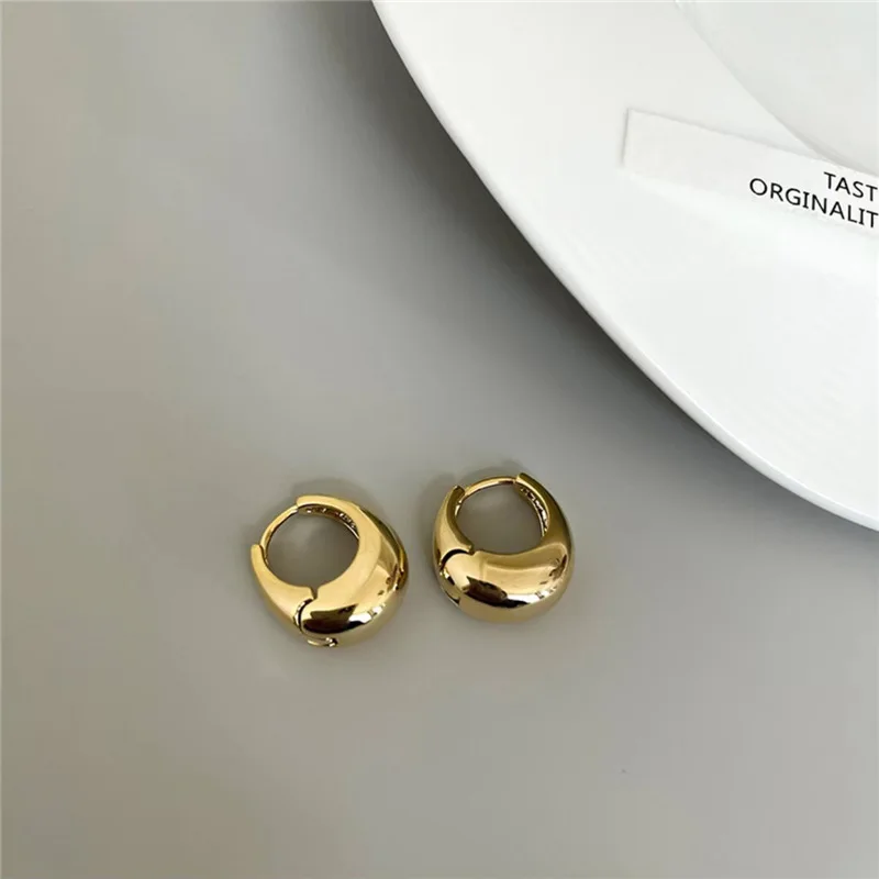 Heavy Metal Gold Color U-shape Hoop Earrings for Women European American Punk Smooth Geometry Ear Buckle Jewelry Girl Gift