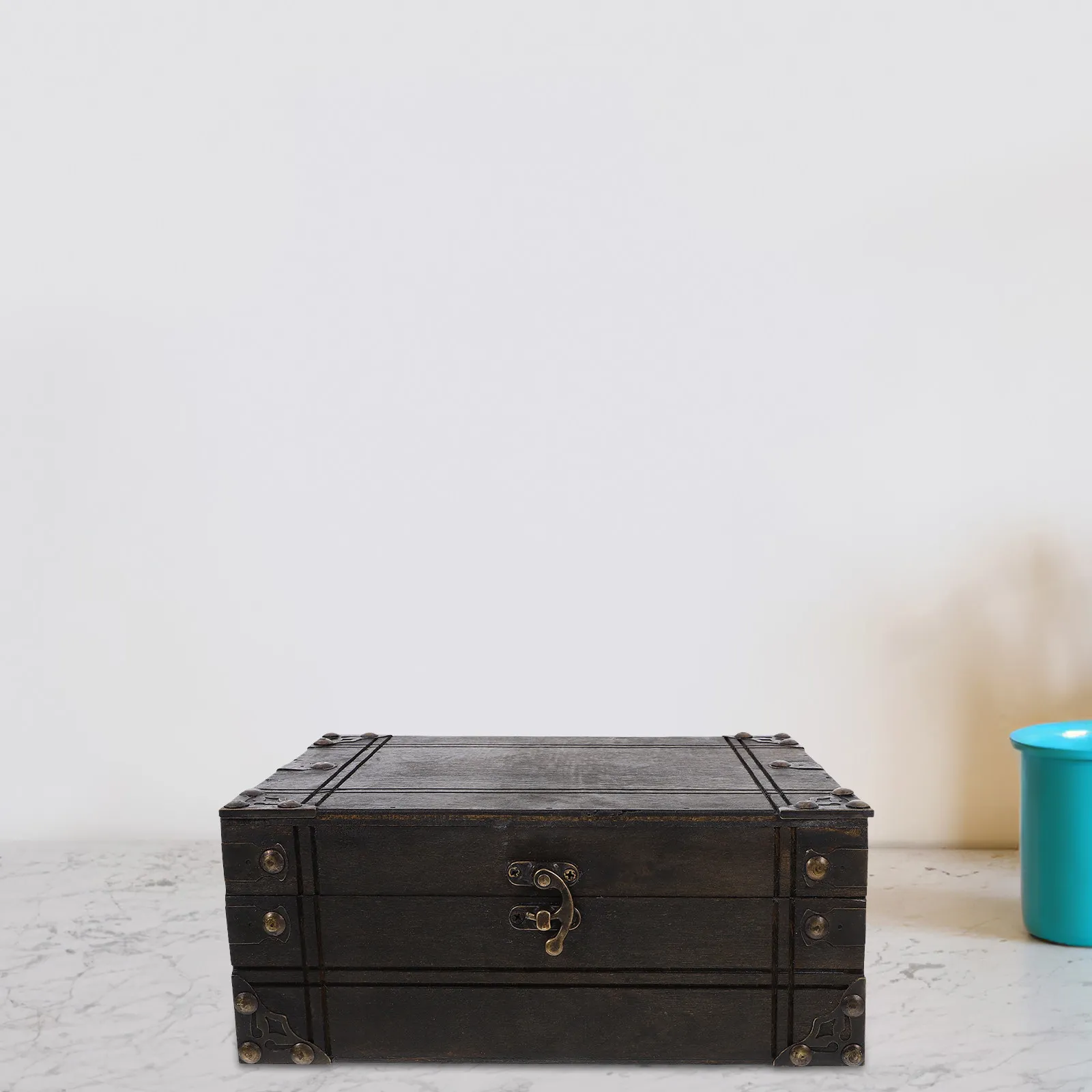 Caja de recuerdos vintage de madera, cofre de almacenamiento de joyas retro, organizador de adornos, caja decorativa para exhibir aretes, anillos y colgantes.