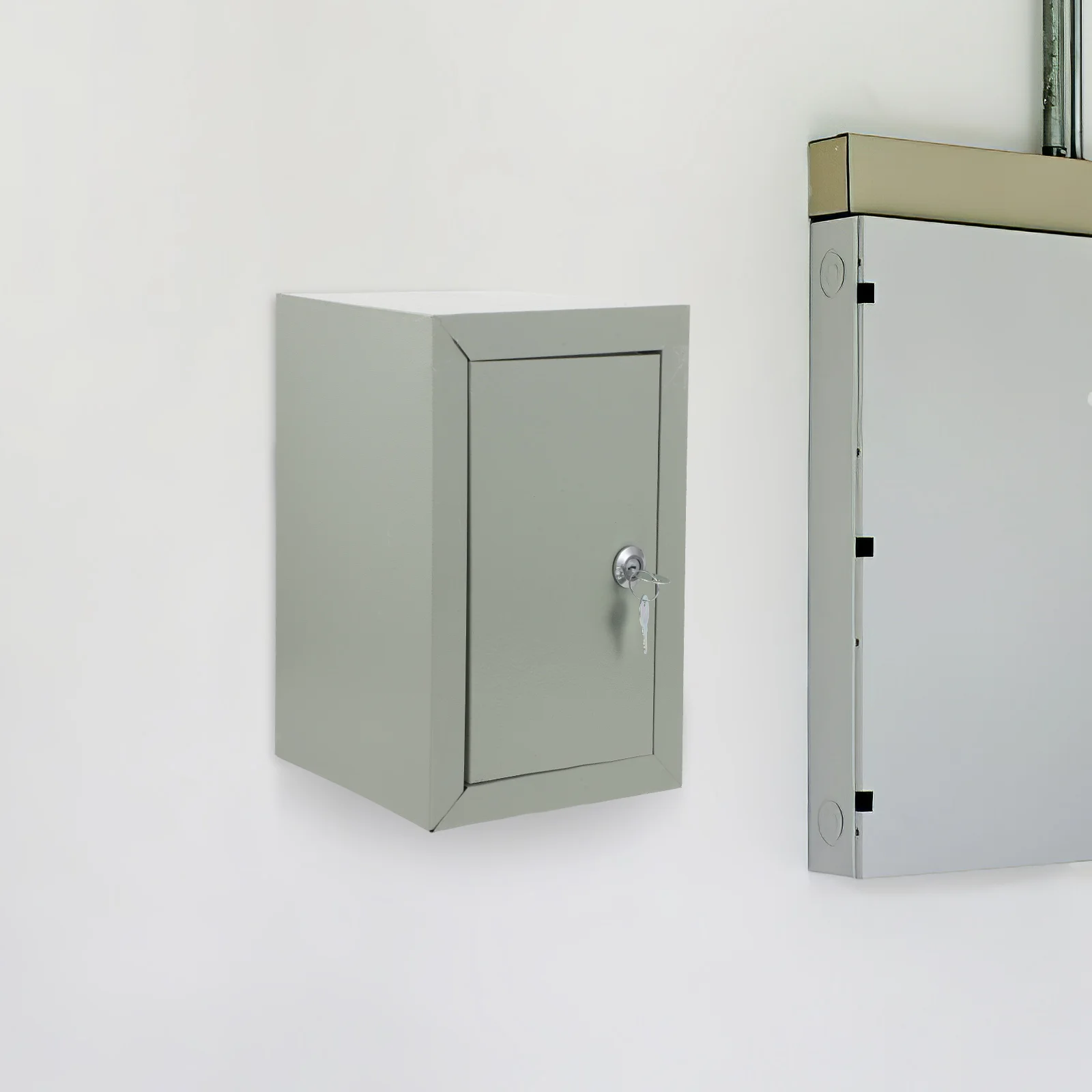 

Waterproof Electrical Box Latch Outdoor Cable Enclosure Connector Extension Cords Outlet Cover