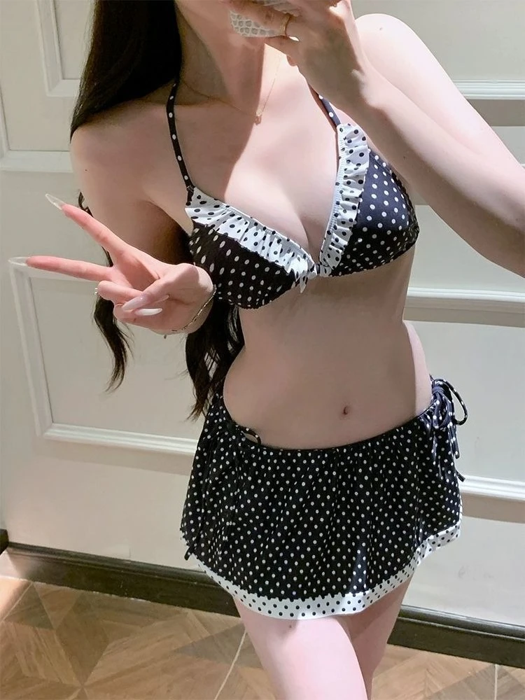 Ins Style Harajuku مجموعة مخططة حلوة خمر المرقعة موضة القوس تصميم مثير فاتنة العصابة شاطئ تنورة الحفلات مجموعة صيف 2025