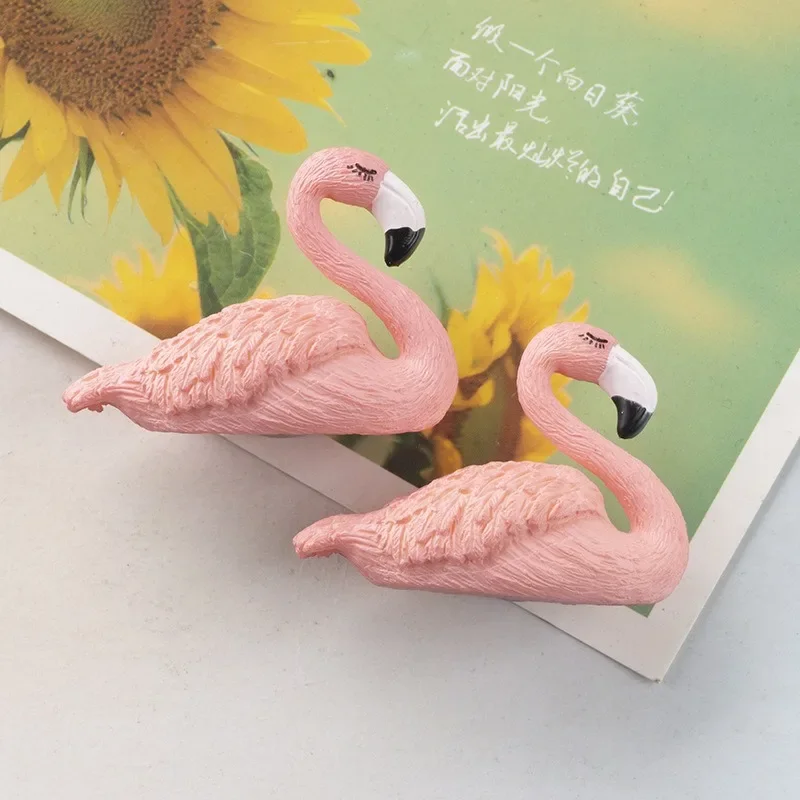 2Pcs Wholesale novelty cute couple wedding festive flamingo ornament, a pair of home decorations