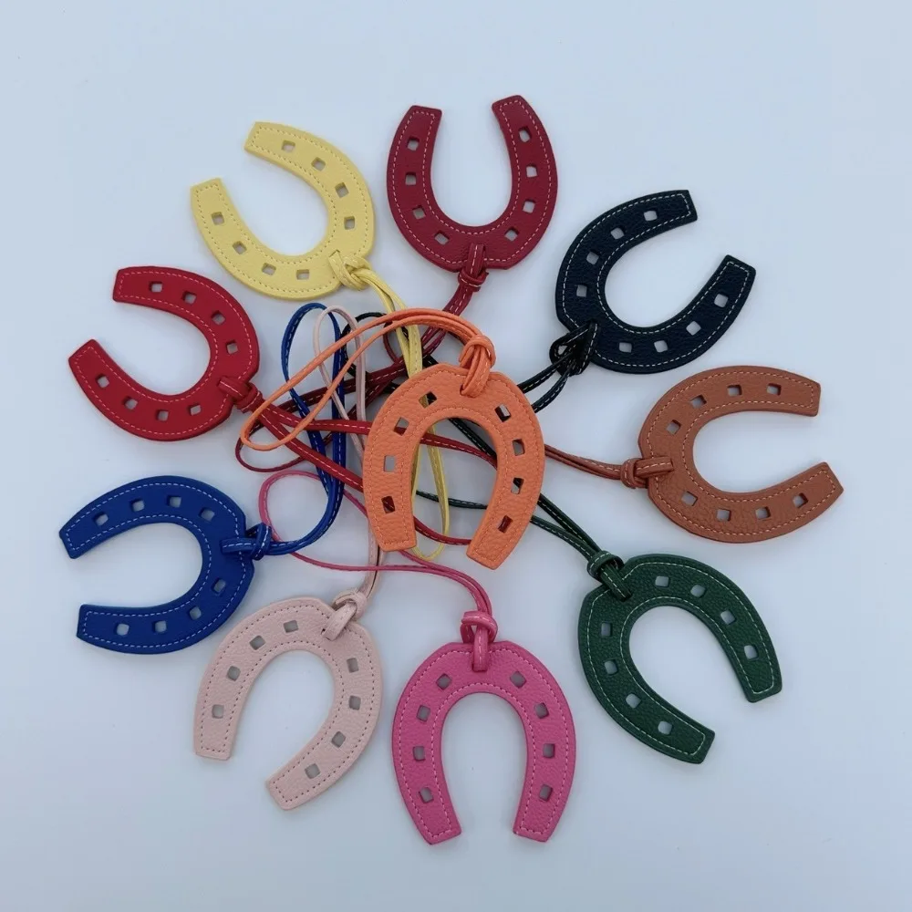 New PU Leather Simple Horseshoe Pendant Simple Horse Hoof Key Chain Pendant Casual Purse Accessories Women