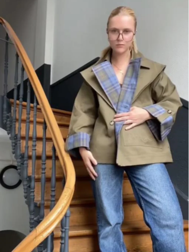 Рисунок 3 - Шикарные клетчатые двусторонние пальто