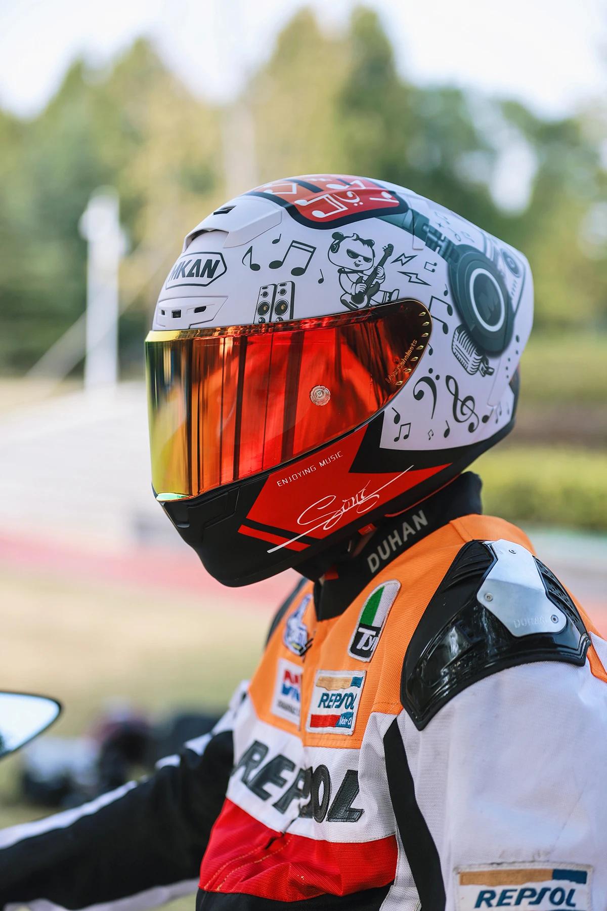 MKAN Full Face Motorcycle helmet MUSIC GUEVARA PANDA Riding Motocross Racing Motobike Helmet Casco De Motocicleta