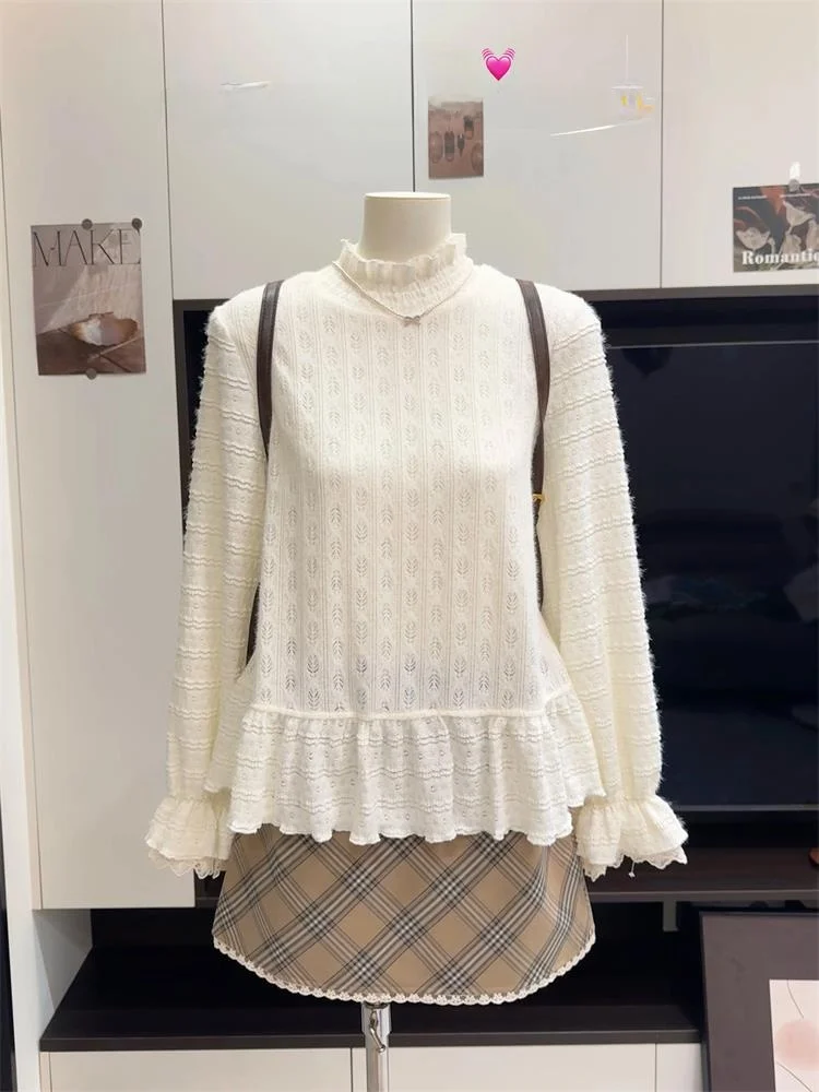 

White Lace Layered Inner Wear Base irt Women's Sweet f High Collar Bell Sve Hemmed Top Korean Sle Commute Faion