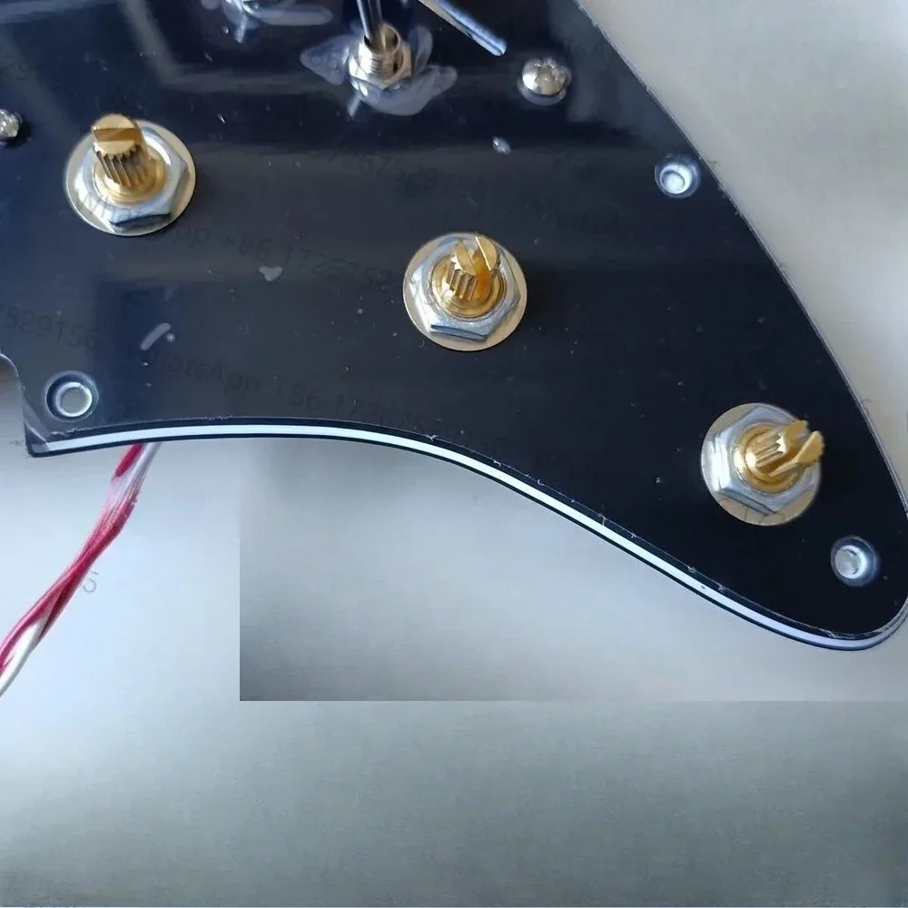 SSH مجموعة جيتار St Pickguard سلكية مسبقًا محملة ألنيكو 5 هامبوكر اختيار الحرس لفائف تقسيم التبديل متعدد التبديل لجيتار ST #2