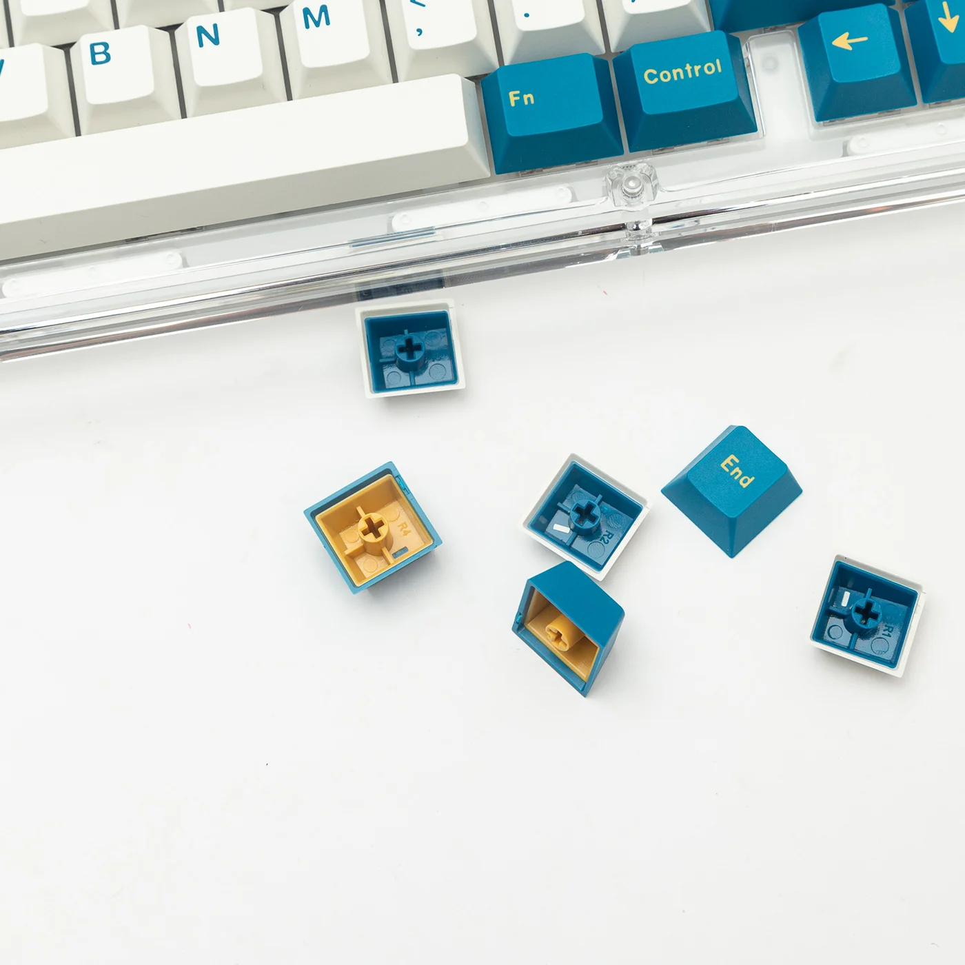 1 Set GMK 8008 Arctic Rome Yu Red Blue Samurai Merlin Wavez Hammerhead WOB Apollo Keycap PBT Double Shot Key Caps Cherry Profile