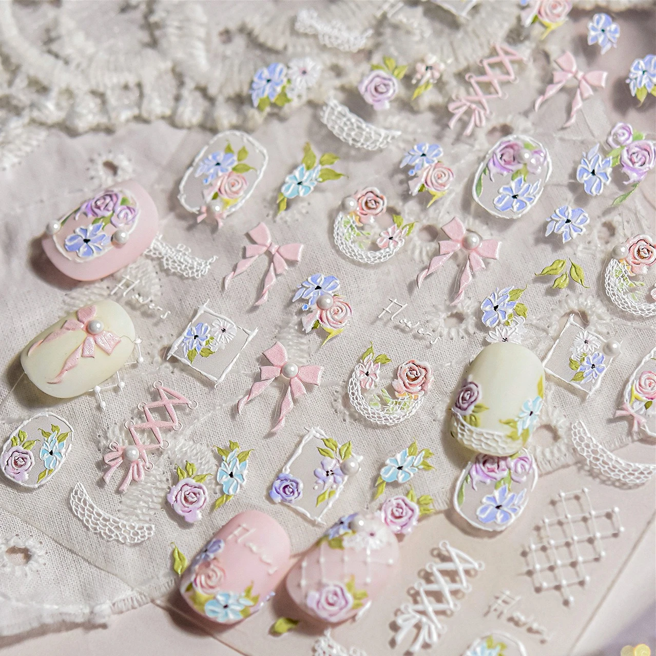 باقة زهور الورد يترك الدانتيل Bowknot اللؤلؤ إطار صور حزام تنقش النقوش ذاتية اللصق مسمار الفن ملصقات مانيكير الشارات