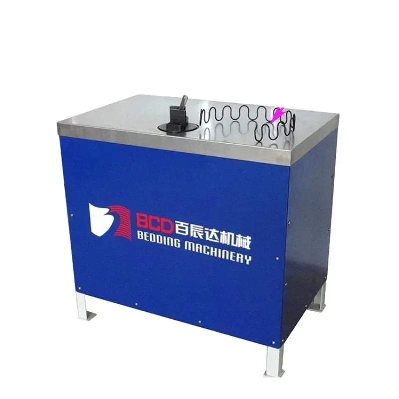 

Adhere to quality Use High Quality Automatic High Efficiency Mini Curved Zigzag Spring Roll Wrapper Bending Making Machine