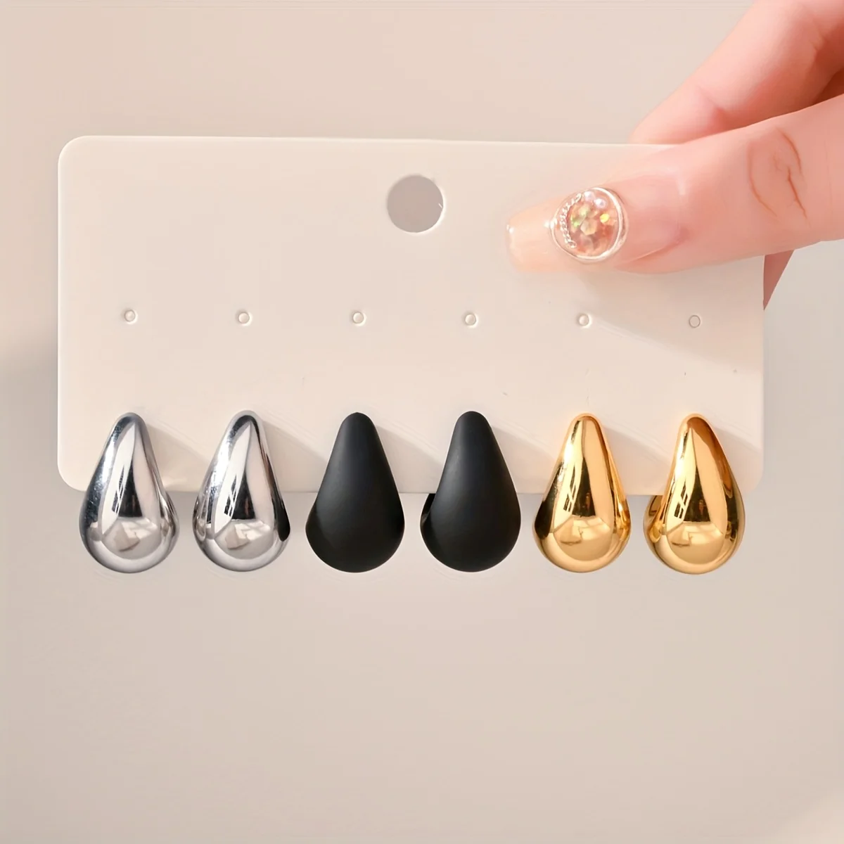 3 Pairs Trendy Acrylic Black/Silvery/Gold Chunky Waterdrop Drop Earrings Women Personality Glossy Teardrop Stud Earring Jewelry