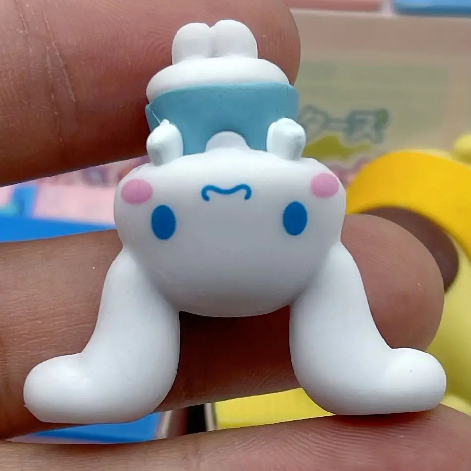 Estatueta de anime de caixa cega da série Hello Kitty Yoga Hanton ‌ Pompompurin ‌ Cinnamoroll ‌ Cinnamoroll Figuras Decoração Modelo Brinquedos Presente