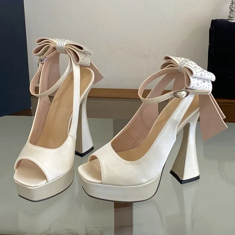 

Aneikeh Fashion Women White Rhinestone Bow Platform High Heels Sandals Peep Toe Chunky Heel Wedding Shoe Ankle Strap Party Pumps