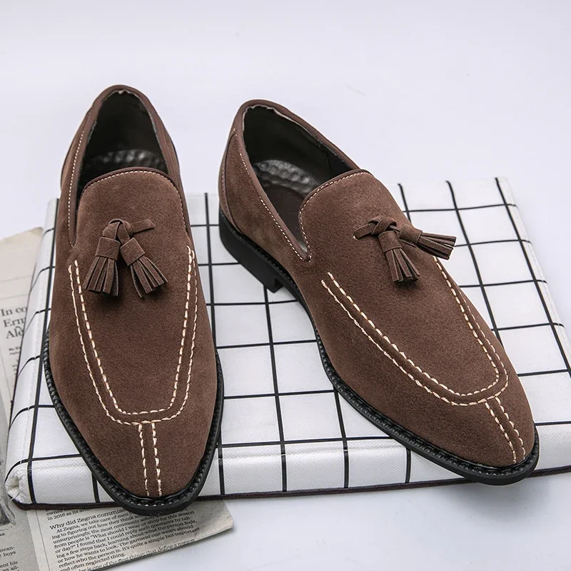 

Men's loafers brand suede shoes retro slip on classic casual wedding men's shoes tassel pointed men's driving shoes