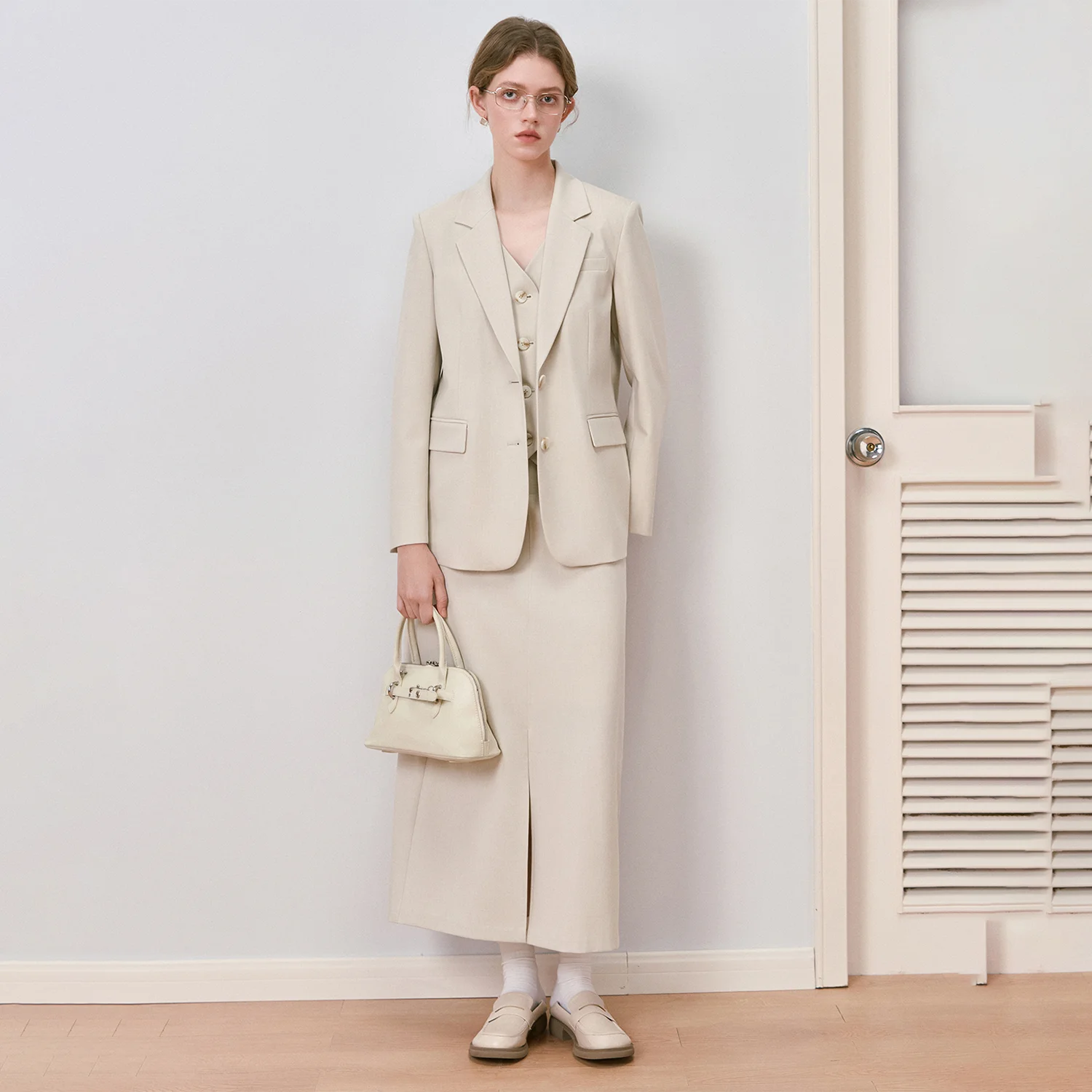 طقم بدلة نسائية مكون من 3 قطع باللون الرمادي من Allingentle لملابس مكتب الأعمال المخصصة