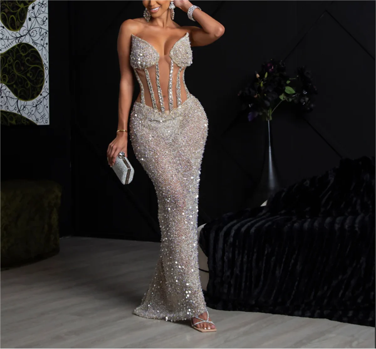 Dubai Luxury Diamond Ball Dress Beaded Open Waist Illusion Sheer Cap Sleeve Formal Evening Dress Plus Size Special Party Dress