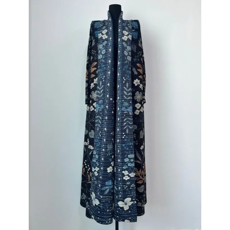 

Miyake Autumn/Winter New 2025 Versatile Long Sleeved Windbreaker Coat 58 Inch Long Cape Printed Women's Fashion Women's Wear
