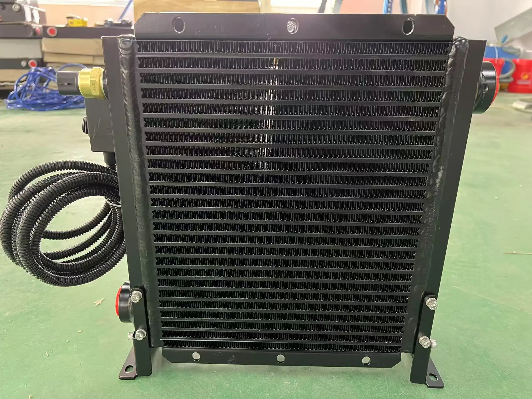 12V/24V Aluminum Plate Heat Exchanger Hydraulic Oil Cooler Fan for Crane Equipment Stable Temperature Control Core Parts