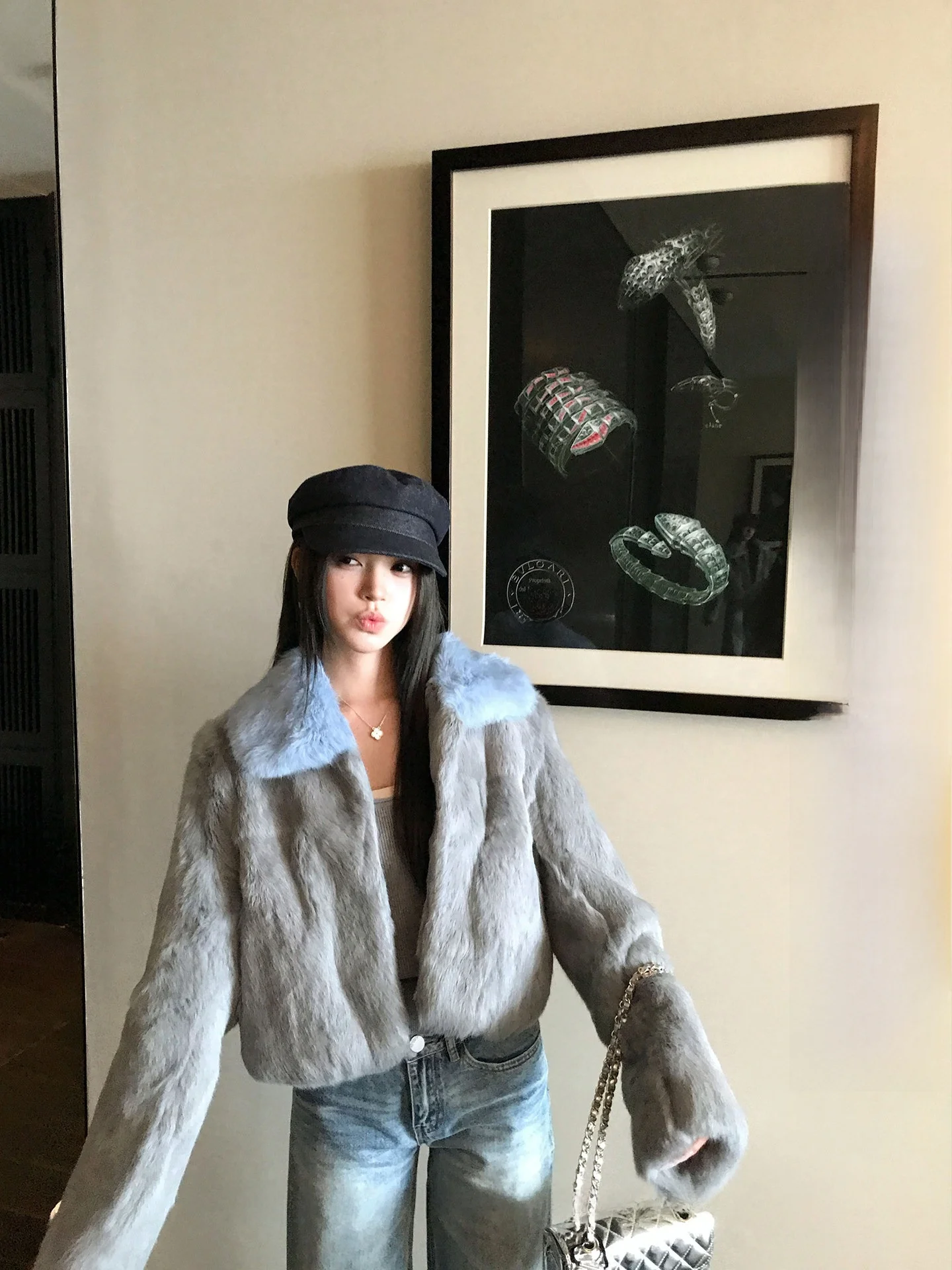 

Шуба из кроличьего меха для женщин, серия Miu, 2025, новый дизайн, цветной блок, цельная шкурка, длинная, с кисточками