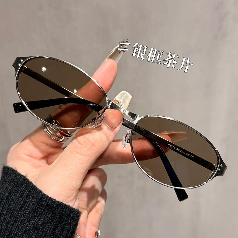 lunettes-de-soleil-ovales-classiques-pour-hommes-petite-monture-tendance-mondiale-2026-pour-voyage-en-exterieur-plage-protection-uv400-lunettes-de-soleil-de-luxe-pour-femmes