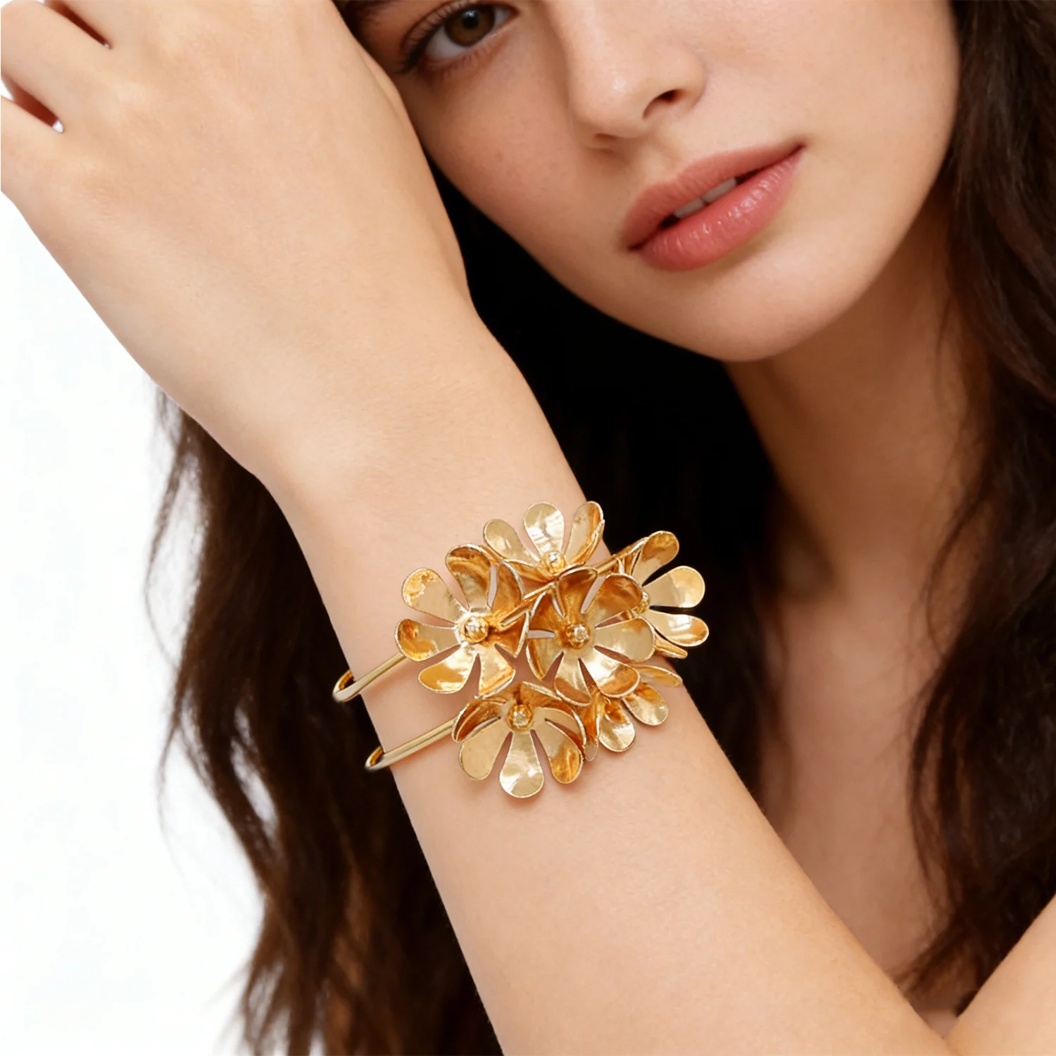 

Fashion Stereoscopic Flower Metal Chic Adjustable Bracelet For Women Charm Golden Daily Personalized Jewelry Bijoux Accessory