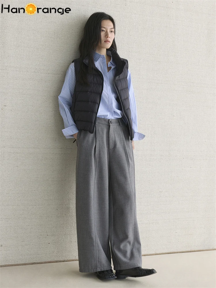 HanOrange 2025 invierno Simple moda compuesto terciopelo plisado cuchillo curvo pantalones silueta suelta pantalones negro/gris claro