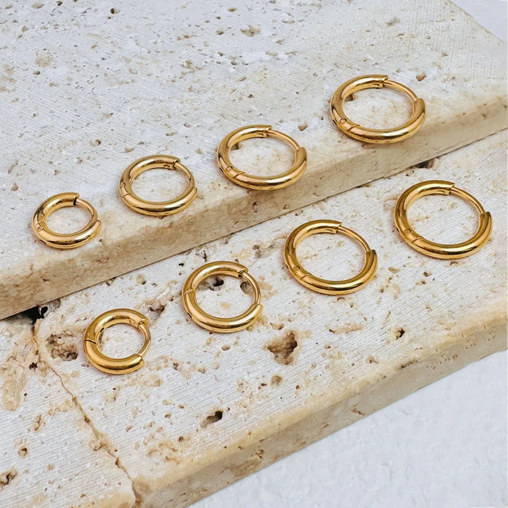 4 Paar/4 Stück Kreis-Creolen aus Edelstahl für Damen, klassische kleine Helix-Creolen, Schleifenring, Huggie-Knorpel-Piercing-Schmuck – Detail 3