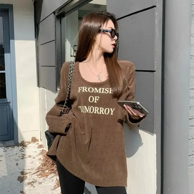 

Letter-Printed Long-Sleeved T-Shirt Autumn 2024 The New Women Chic Medium Long-Length Loose And Slim Wearing A Bottoming Shirt