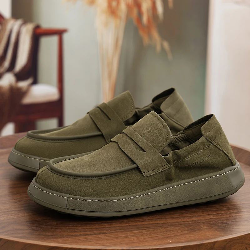 

New versatile loafers for men, lightweight slip on shoes for lazy people 240336