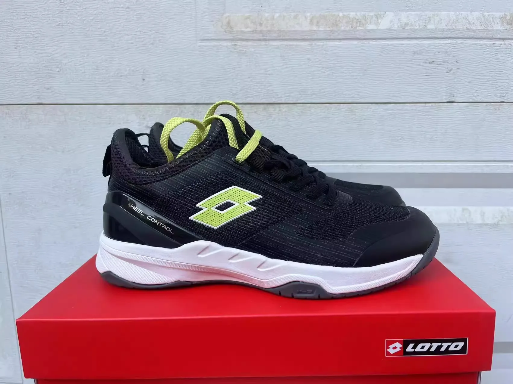 

New Unisex Comfortable Professional Breathable Table Tennis Shoes Badminton Training Shoes Indoor Court Shoes Very Good