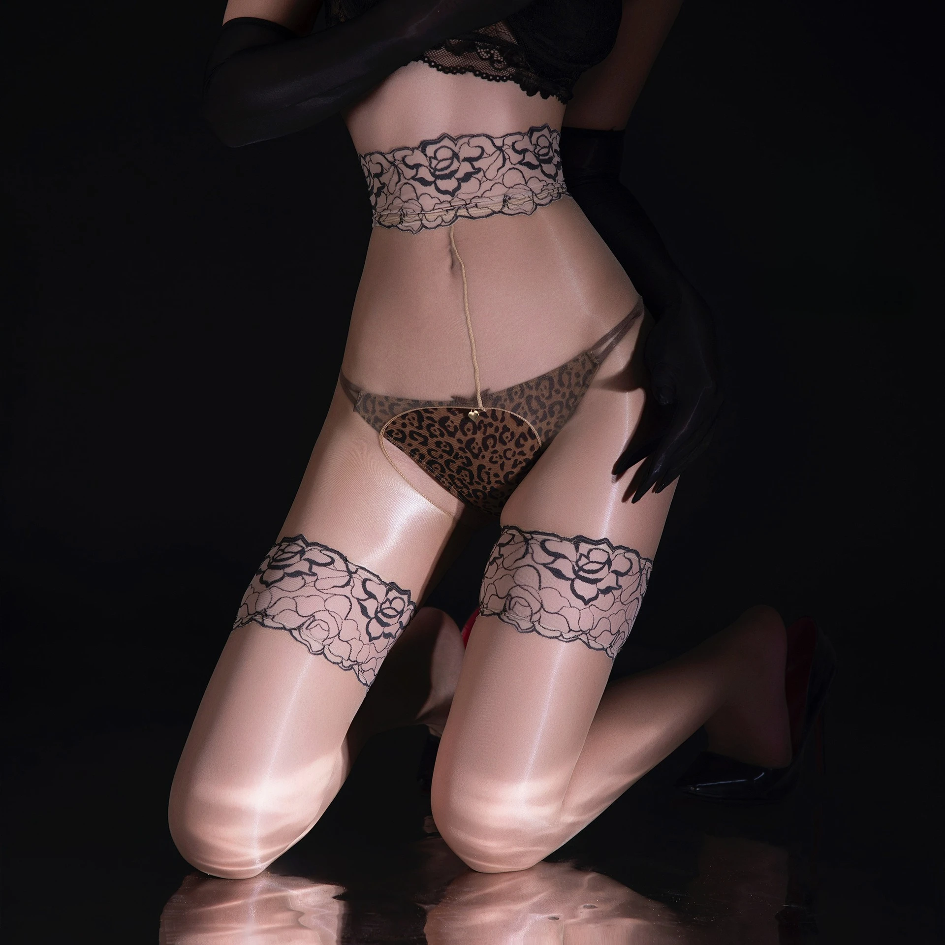 New Lace Patchwork Perspective Aurora Fun Stockings Sexy Contrasting Color 3D High Waisted Fake Two-piece Jumpsuit Open Socks view 5